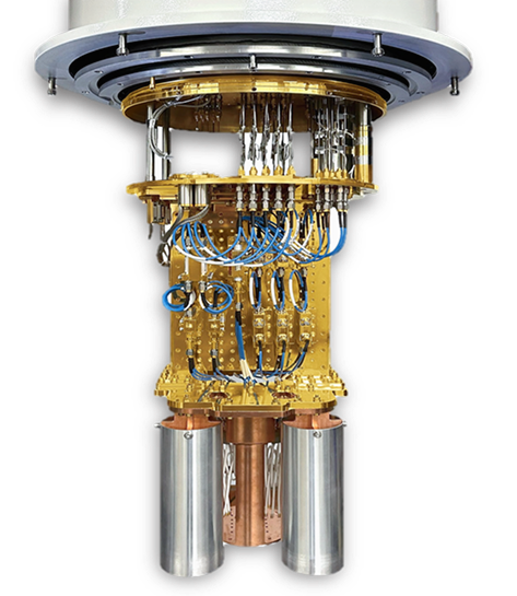 Dilution refrigerator quantum computing system